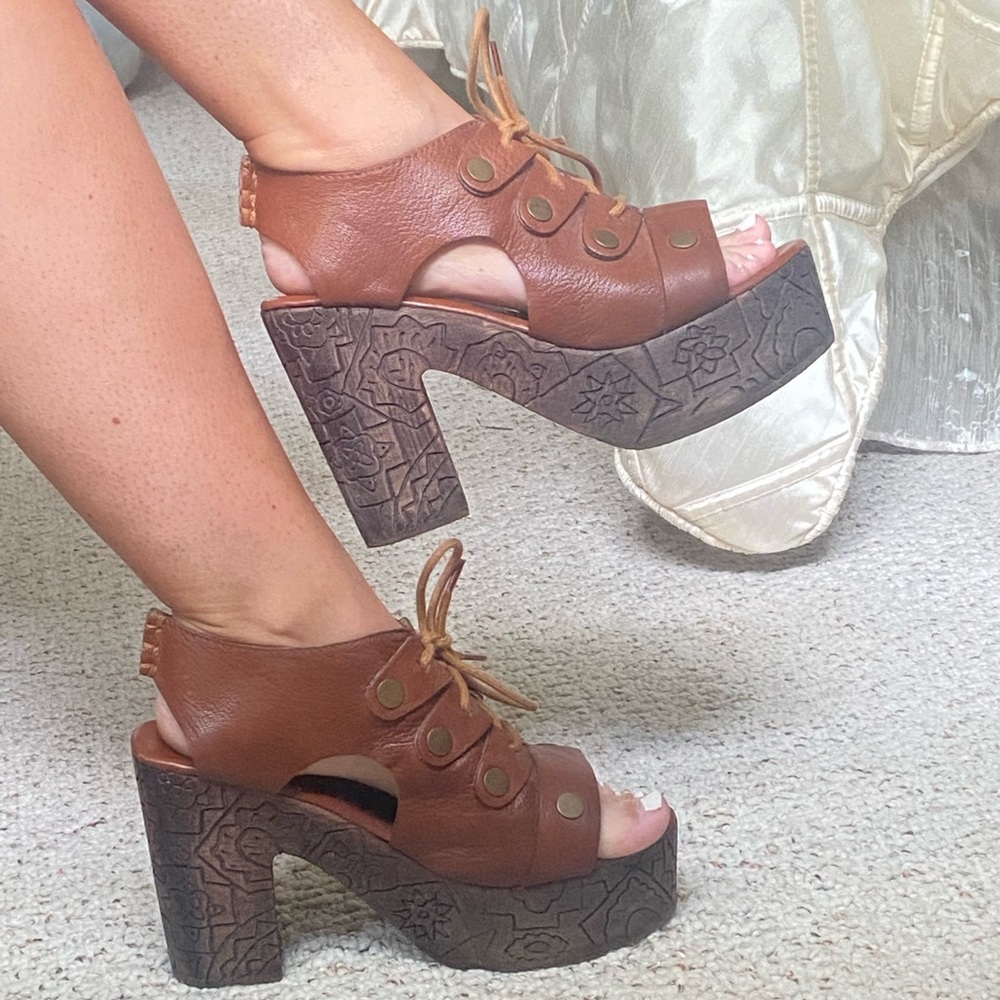 Free People Open Toe Platform Heels Size 39 (US size 8/8.5)